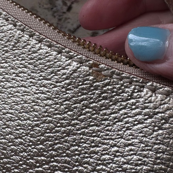 Authentic Kate Spade Gold Shimmery  Leather Cute Shoulder Bag. NWOT - Picture 14 of 14